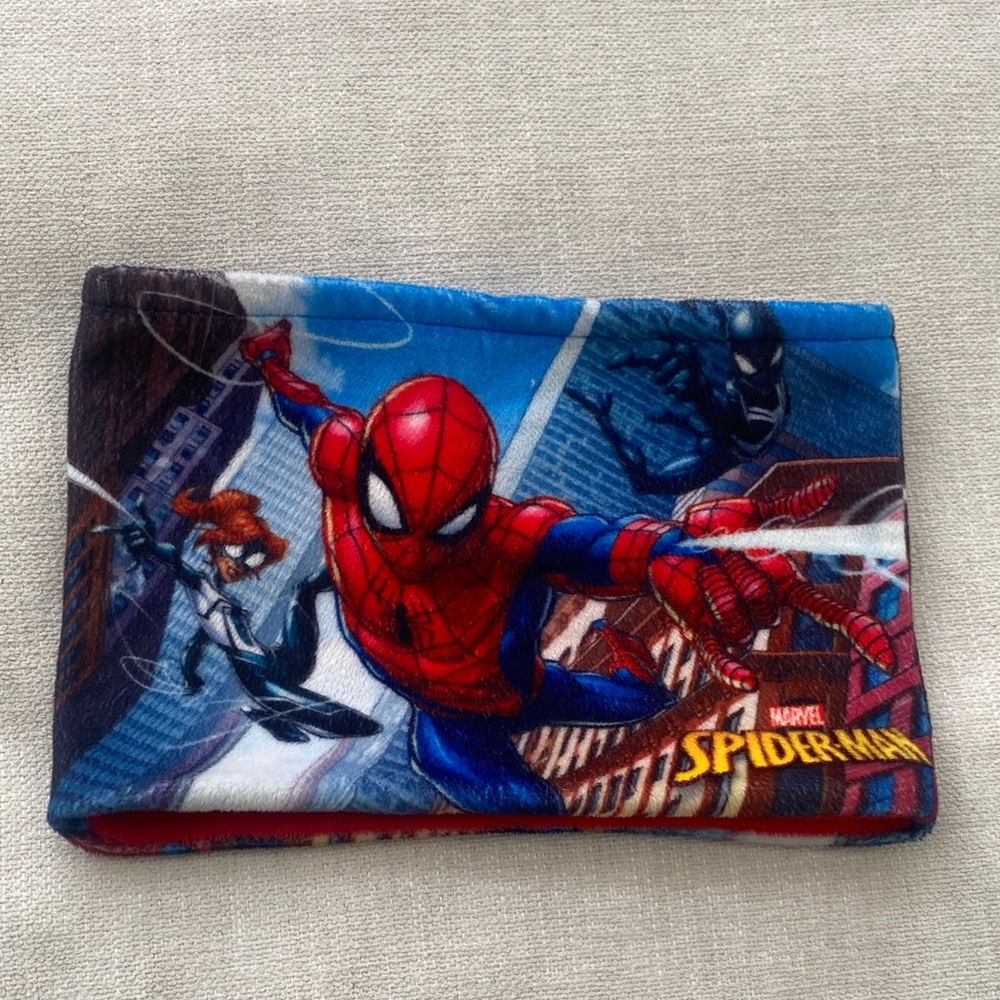 Marvel Spider-Man Fleece infinity scarf for little kids.